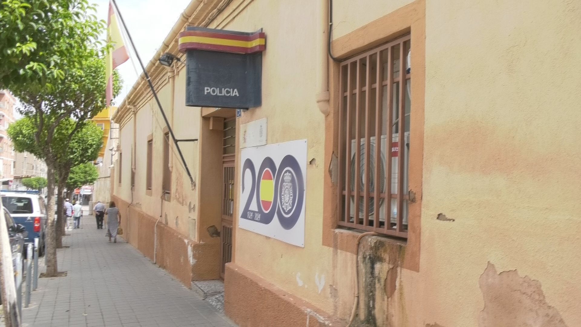 La Policía nacional alerta en Murcia sobre estafas y robos en vacaciones de verano