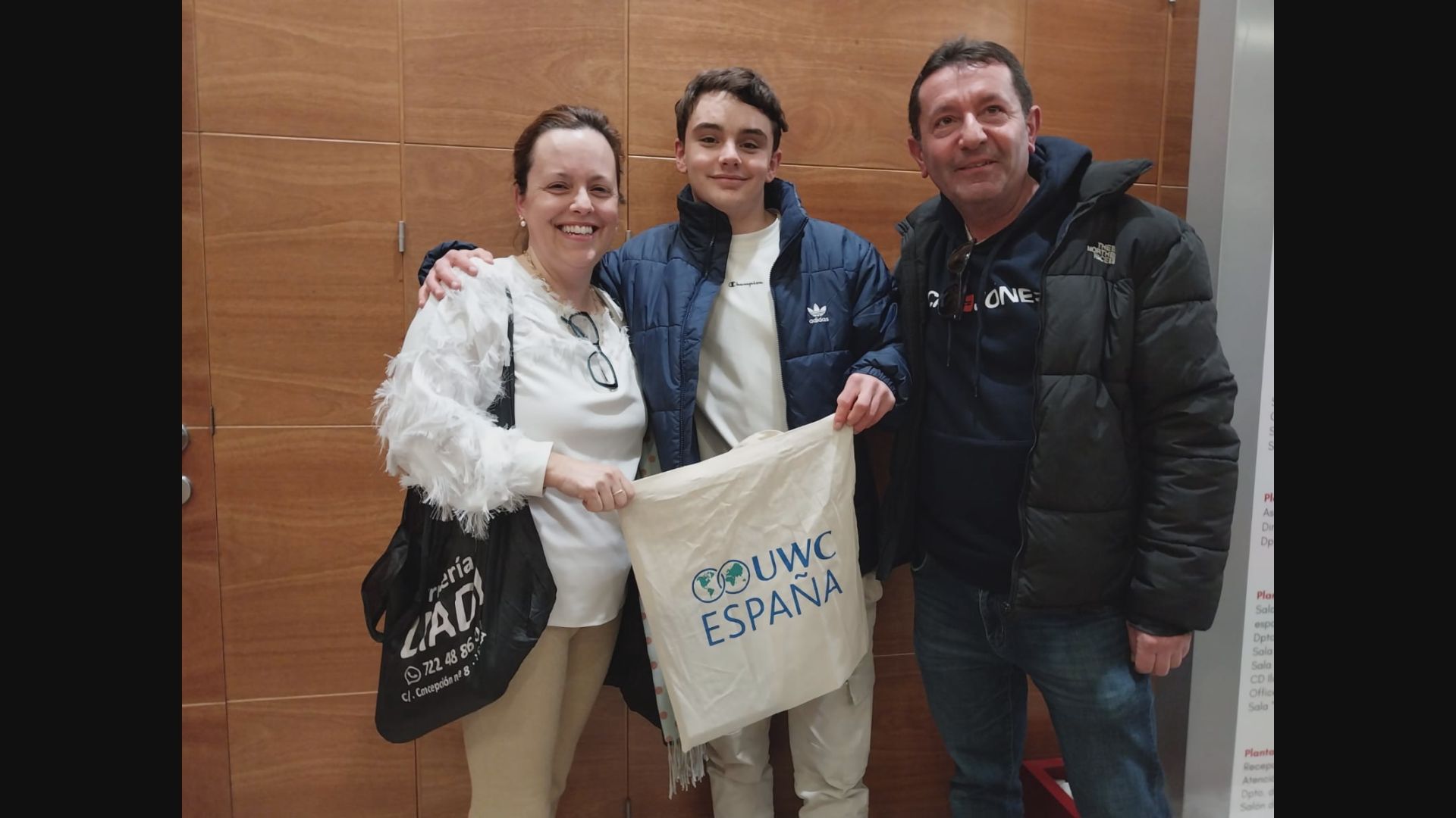 El joven yeclano Pedro Ortuño es becado para estudiar 2 años en Costa Rica